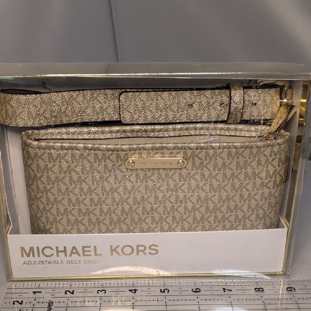 Michael Kors Metallic Adjustable Belt Bag in Gift Box - Picture 8 of 9